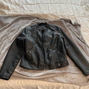 Fahsyee leather jacket